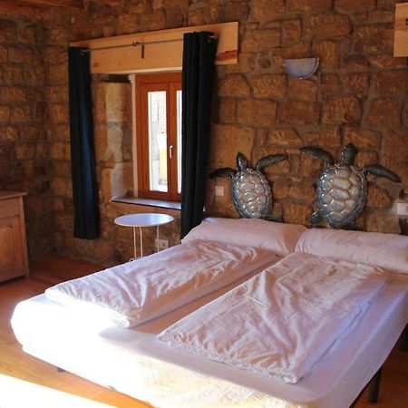 キンタナル・デ・ラ・シエラ La Casa De La Petraゲストハウス エクステリア 写真
